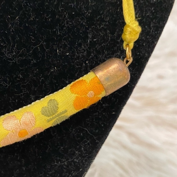 Vintage 90s Cheerful Yellow Embroidered Necklace - Picture 7 of 12